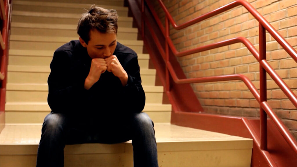 Adicción Familiar: 1 de Cada 4 Niños Afectados por el Ciclo de la Dependencia