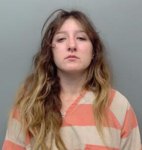 Accidente en Carretera 83: Mujer Huyó Tras Choque y Enfrenta Cargos por Conducir Ebria