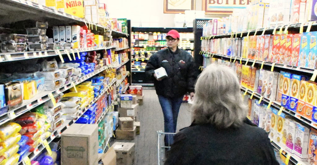 Vivienda permanente: La campaña comunitaria de Albuquerque transforma la vida de una adulta mayor
