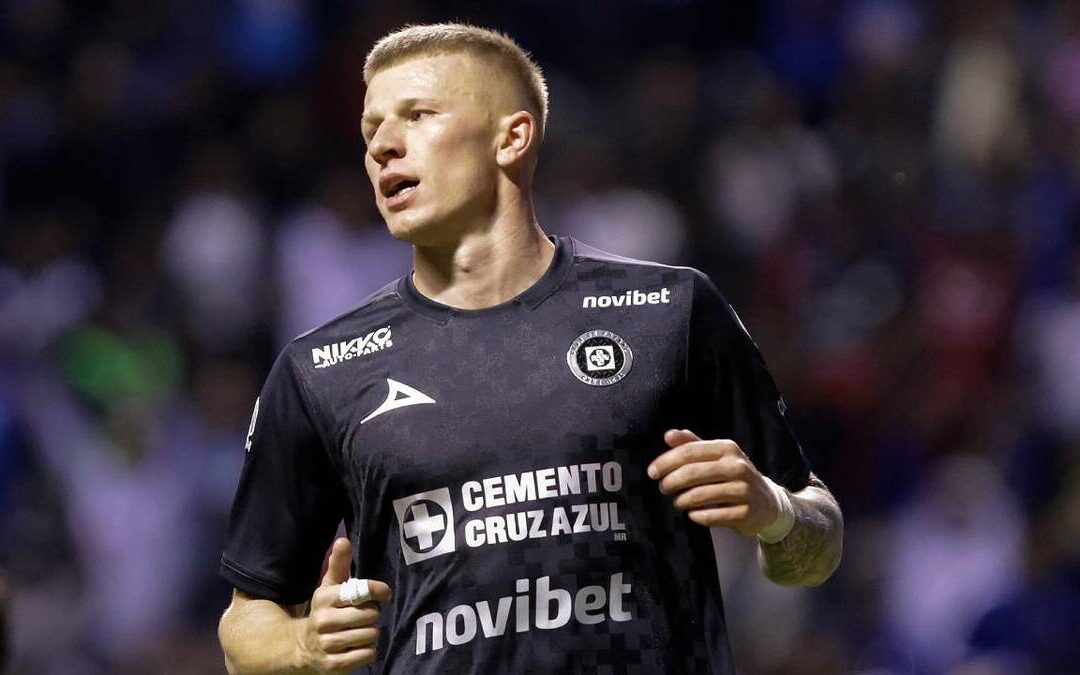 Crónica de la Incertidumbre: Mateusz Bogusz se ausenta en Cruz Azul