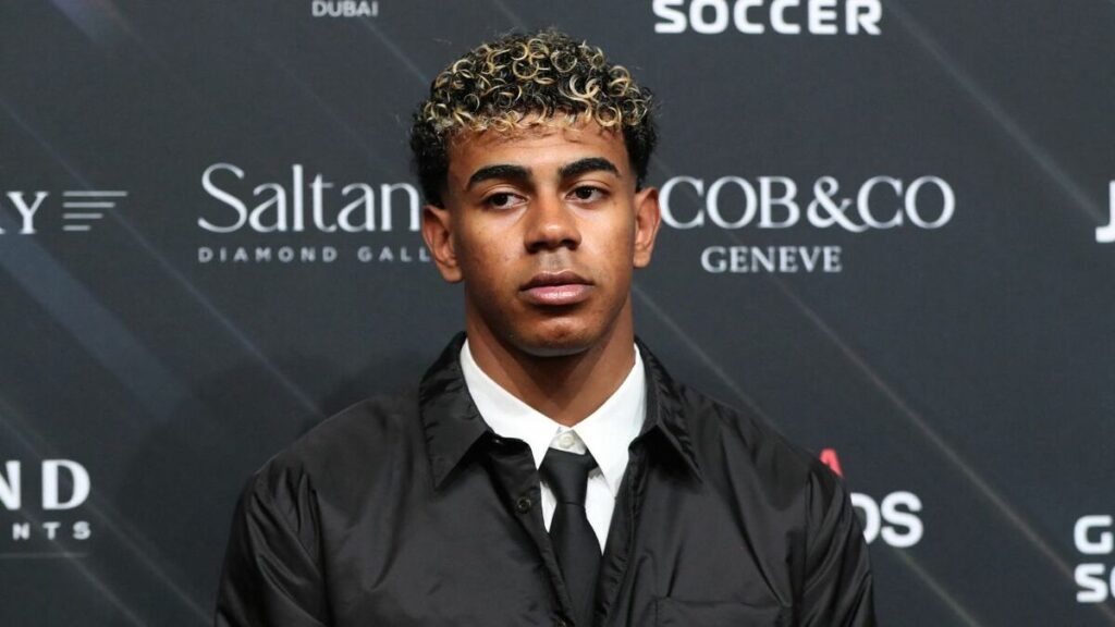 Lamine Yamal se pierde el primer entrenamiento del año con el Barcelona