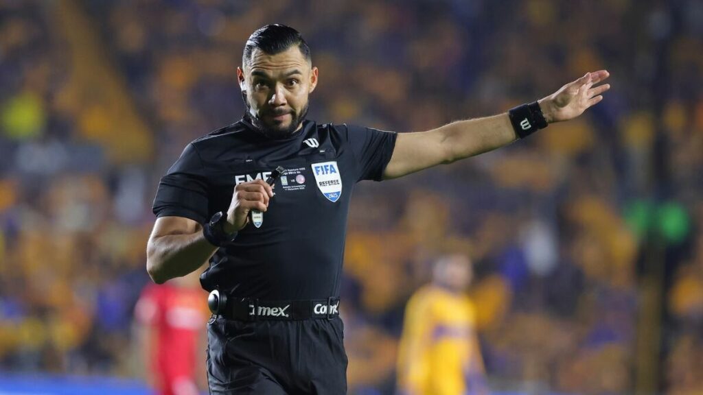 Pollo Ortiz: ‘Los equipos de fútbol vetan árbitros y traerán extranjeros’