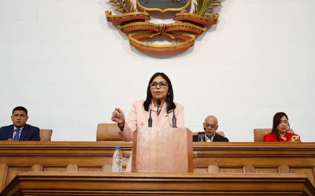 Delcy Rodríguez: La abogada de Chávez y su papel como posible sucesora de Maduro tras su captura