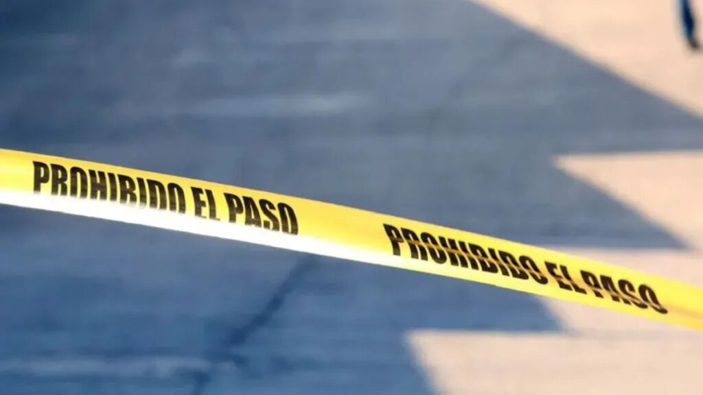 Trágica volcadura en el Eje Metropolitano cobra la vida de una mujer en León