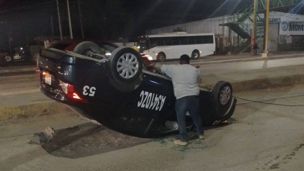Accidente de Taxista: Volcadura Espectacular en la Entrada de Matamoros