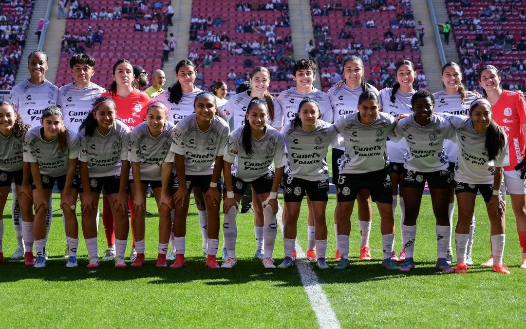 San Luis Femenil Debuta con Uniforme Genérico en la Liga MX Femenil