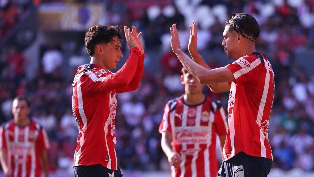 Chivas se alzan con la medalla de bronce en la Copa Pacífica tras una intensa pretemporada