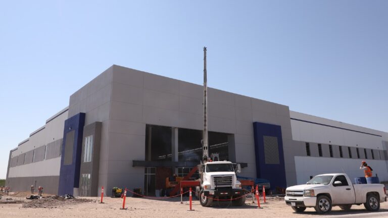 La planta de Volvo en Nuevo León finaliza construcción y comenzará operaciones en verano
