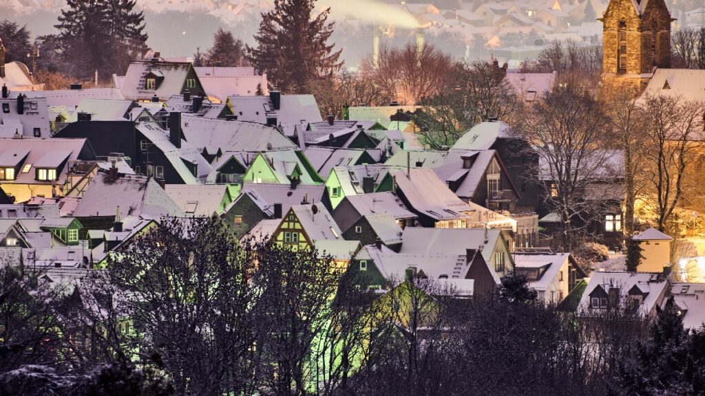 Tormenta Invernal Causa 5 Muertos y Cientos de Vuelos Cancelados en Laredo