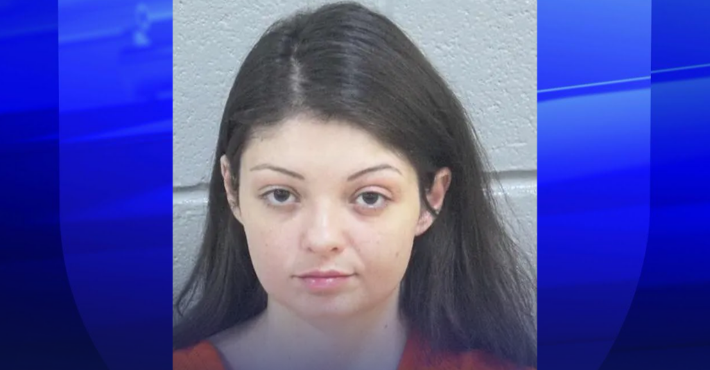 Mujer en Midland Arrestada por Asalto Agravado con Cuchillo a su Madre