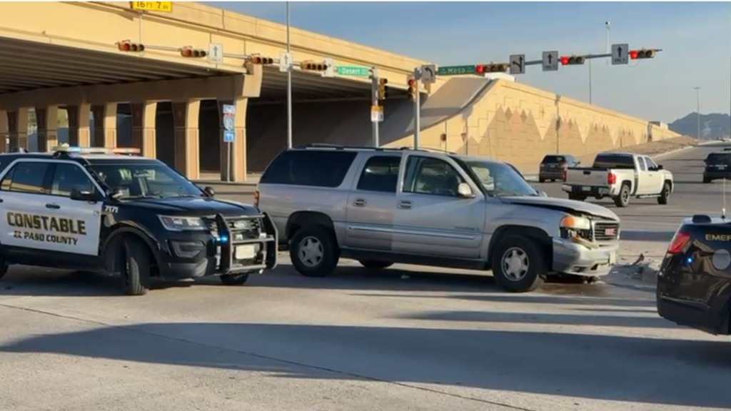 Accidente vehicular en El Paso: Cuatro heridos en la intersección de Mesa y Desert