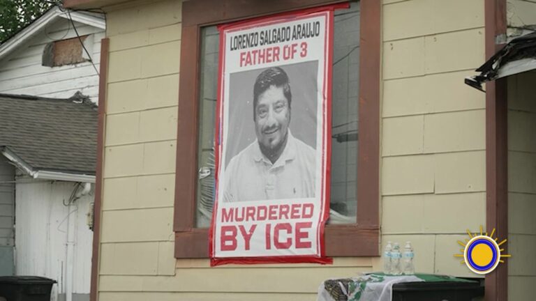 Un Juez Federal Detiene La Deportación De Inmigrantes Tras Operativo De ICE En Houston juez federal